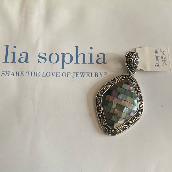 Lia Sophia Slide Pendant - Picture 2 of 3
